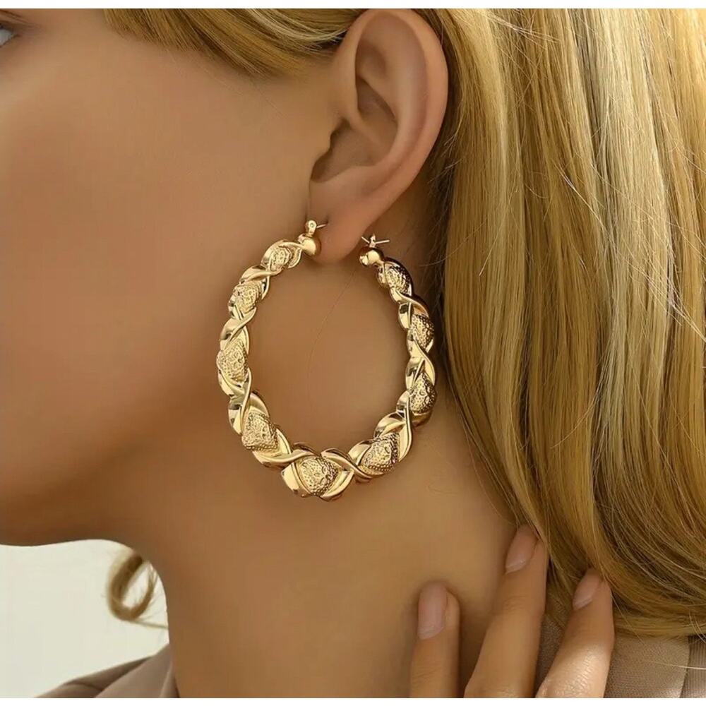 Vintage Hoop Earrings, Embossed Carved Pattern, Elegant Temperament Earrings